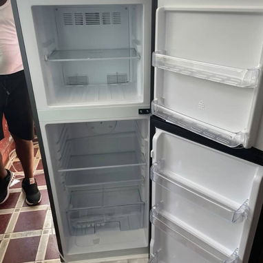 Refrigerador de 7,5 pies - 2/2