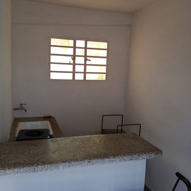 Alquilo apartamento en el sevillano,tiempo indefinido - Img 123203670