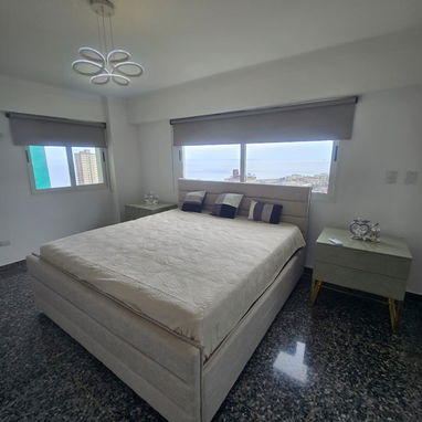 Directamente con Alex y leslie wattssap 55432935🏡 Precio 275 k Apto propiedad horizontal en pleno Vedado, zona de let - Img 125849400