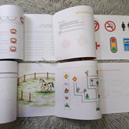 Set de 4 cuadernos escolares - Img 56798179