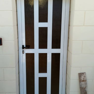 Con elegancia ,seriedad y rapidez le brindamos un servicio con marquetería de aluminio y cristal - Img 122354838