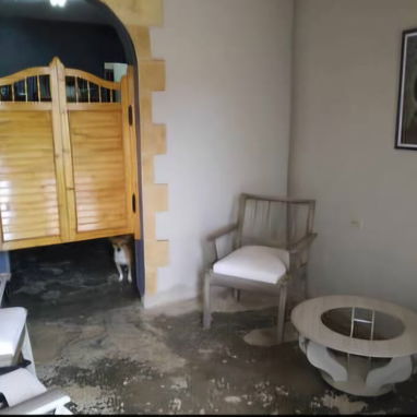 🏠 SE VENDE: Casa de 2 plantas, Mampostería y Placa en Güira de Melena. Zona céntrica - 2/10