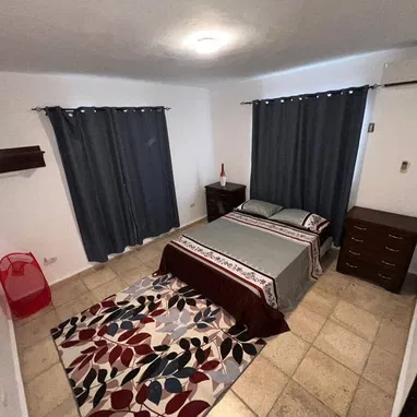 Vendo casa bplanta alto y bajo independiente total con carpoch y piscina 6h y 6baños reparto bahía Habana del este - Img 127537397