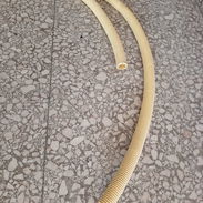 2 pedazos de manguera plástica de 2 cm de diámetro. Largo 2,10 y 1,40 metros. No se para que sirve - Img 49246747