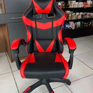 110 usd Silla Gamer  ergonómica ,ideales para trabajar en la computadora nuevas  -Respaldo alto - Reclinables Precio 110 - Img 55741717