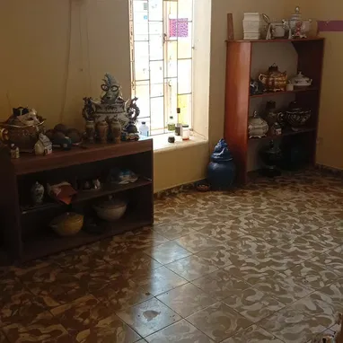 Vendo planta baja en el reparto Camilo Cienfuegos Pastorita 4 habitaciones 2baños y garage - Img 125932757