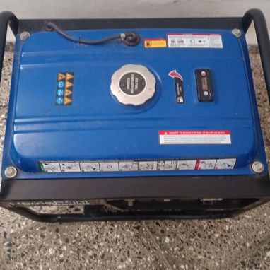 Se vende generador homepoint de 4000 wat 120 y 220 volt de salida. Una ganga. Muy buen generador - Img 122286540