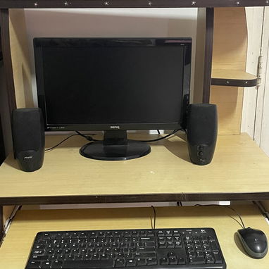 Título: 🖥️ ¡PC de Escritorio Completa + Mesa + Wi-Fi! Ideal para Estudio u Oficina 📚 (Precio Negociable!) - Img 125099960
