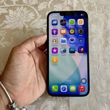 iPhone 13 - 2/2