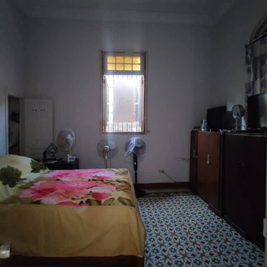 Biplanta en bajos en Ave 41 cerca de 60 con 3/4 y 2 baños en Playa !!! - Img 116616763