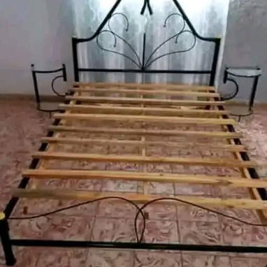 Comedor y cama Tapizada y colchóne importa - 9/10