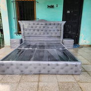 Camas capitoneadas, muebles y colchones de todas las medidas con el transporte incluido - Img 51139890