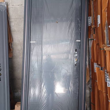 Puertas importadas de acero cromado.alta seguridad - 5/8