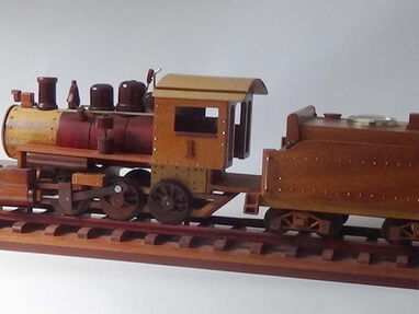 Tren Humidor Locomotora tipo Mogul hecha con maderas preciosas cubanas - Img 64234646