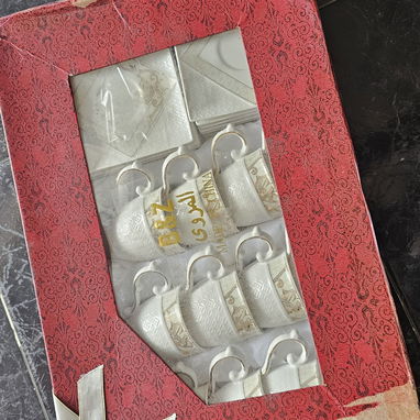 JUEGO DE 12 TASAS CON PLATOS PORCELANA FINA - 2/2
