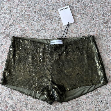 Sayas y Shorts de lentejuelas Bershka - 4/5