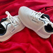 Zapatillas blancas #31 - Img 45521463