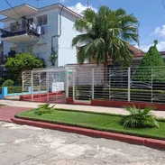 BELLA CASA DE RENTA EN HABANA PLAYA 4HABITACIONES GARAJE Y PANELES SOLARES. - Img 57388605