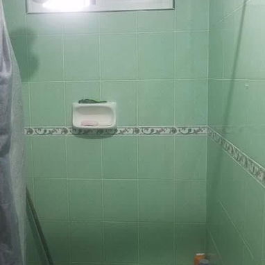 "$6000usd CON AJUSTE. En venta  Apartamento en Alamar, Zona 7, 3er piso.  Referencia: Cerca del paradero, - 3/7