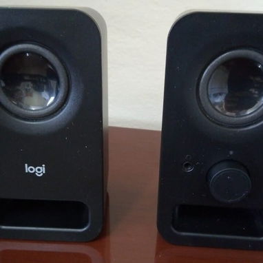 ☀️ BOCINAS 2.0 ☀️ SPEAKER MULTIMEDIA LOGI Z150 6W - BOCINAS CASI NUEVAS EN 22 USD/ CUP AL CAMBIO - Img 119732044