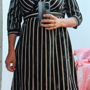 Vestidos de poco uso - Img 57546407