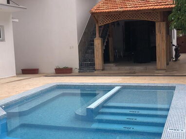 Casa de lujo con piscina en Siboney, La Habana. Casas con 4 habitaciones - Img 62559212