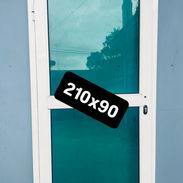 Puertas de Aluminio con cristales miden 210x90 son originales - Img 54341404