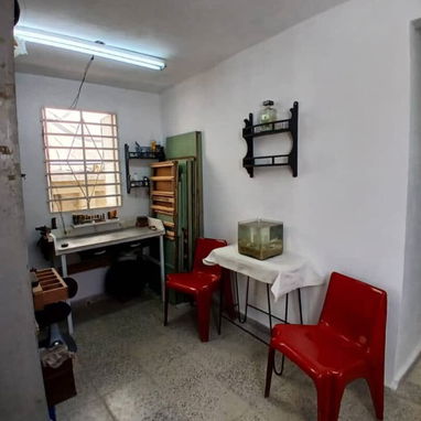 🏠 CASA EN VENTA - biplanta de 5 cuartos en la Víbora | DO-001 - 6/10