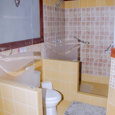 🌺 Se Renta Hostal Villa Dalia – Confort y Tranquilidad en Casilda, Zona Portuaria 🌊 - 7/10