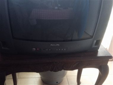 Vendo TV Philips CRT (culon) que funciona OK en 6000 CUP - Img main-image-45706185