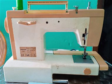 Máquina de coser electrica FEIYUE,con todos sus accesorios y manual, en 10000 - Img 64542678