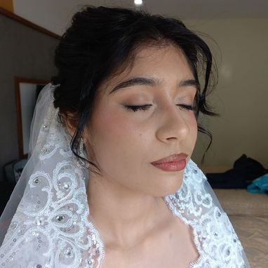 Maquillaje y Peinado para Novias - Img 118034362