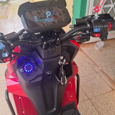 MOTO ELÉCTRICA YOAZAKY TANK 2026 - 8/10