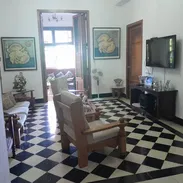 🏠 Casa De Renta En El Vedado.💡 Tiene paneles solares.🛏️Tiene 2 habitaciones. ✔️ Tiene gas de la calle - Img 56814487