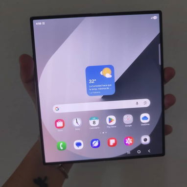 Samsung galaxy Z Fold 6 - 2/3