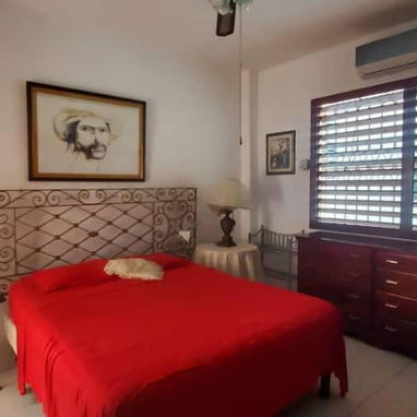 ALQUILER DE LARGA ESTANCIA – VEDADO (K Y 17) - Img 123176652