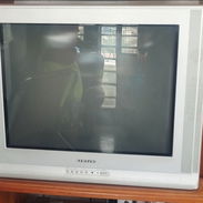 Televisor Samsung más cajita digital - Img 55062802