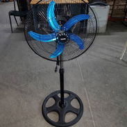 Ventilador de piso Tornado - Img 57681093