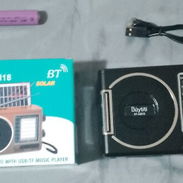 Radio portátil, am, fm, batería sustituible, carga por panel solar, corriente, USB, SD card, linterna,viene con otra pil - Img 57191871