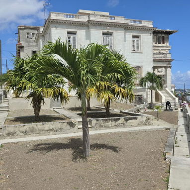 Oportunidad - Venta de Palacete/Mansión - Img 119211352