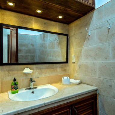 Tu Espacio Privado Frente al Encanto de La Habana. - Img 115561584