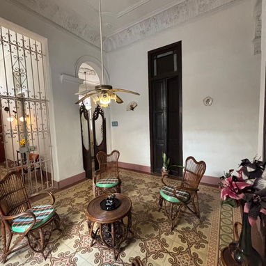LR012  🏡 Propiedad Amplia en Venta – Santo Suárez, 10 de Octubre, La Habana (Con Parqueo) - Img 122563472