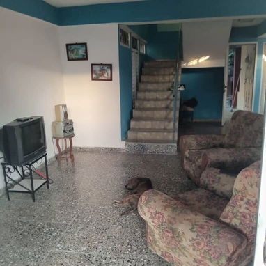 (31) Casa de 3 plantas en el CERRO - Img 117760708