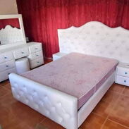 Vendo camas tapizadas y colchones - Img 45622500