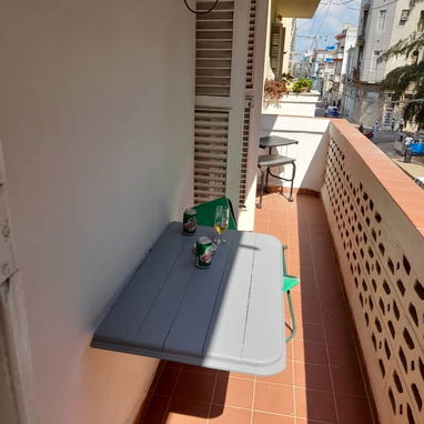 Apartamento de 3 Hab y 3 Baños en El Vedado (Frente al Parque Aguirre) - 9/10