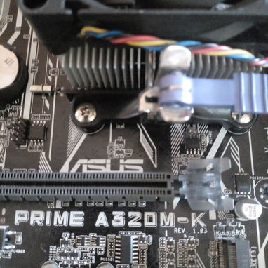 KIT AMD ATHLON 3000G, ASUS PRIME A320M-K , RAM DDR4 8GB + CHAPILLA + GARANTIA - Img 123195188