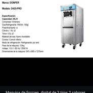 Maquina de frozzen  digital de 3 tiros 2 sabores y uno mezclado con. Ruedas nueva en caja    Transporte incluido 🚛 - Img 54657748