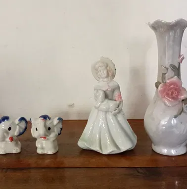 Adornos pequeños de porcelana, apliques de pared - Img 94295526