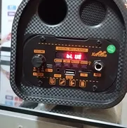 Vendo bocina Bluetooth - Img 50219067