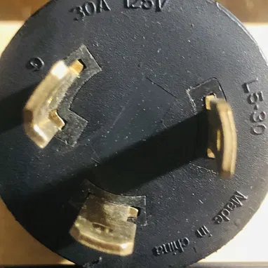 ESPIGAS MACHO 15A, 20A Y 30A PARA PROTEGER Y ESTABILIZAR SU PLANTA ELÉCTRICA Y VIVIENDA CONTRA ALTOS Y BAJOS VOLTAJES - Img 117111871